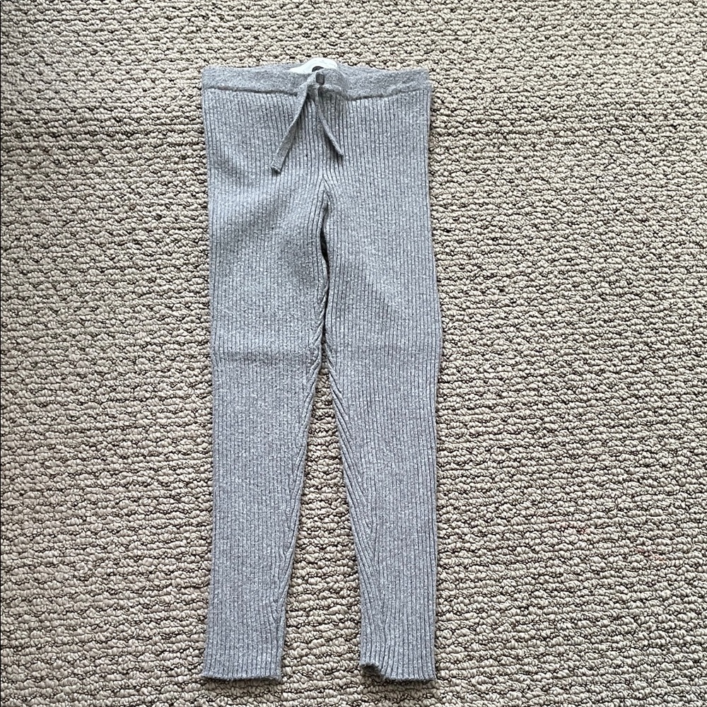 Zara Ribbed Knit Leggings